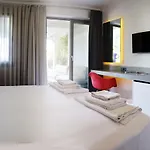 Arinnanda Hotel
